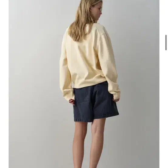 [BUNJANG] Facade Pattern Deep V-Neck Knit Butter M / 파사드패턴 딥 브이넥 니트 버터 M+파사트패턴 나시티