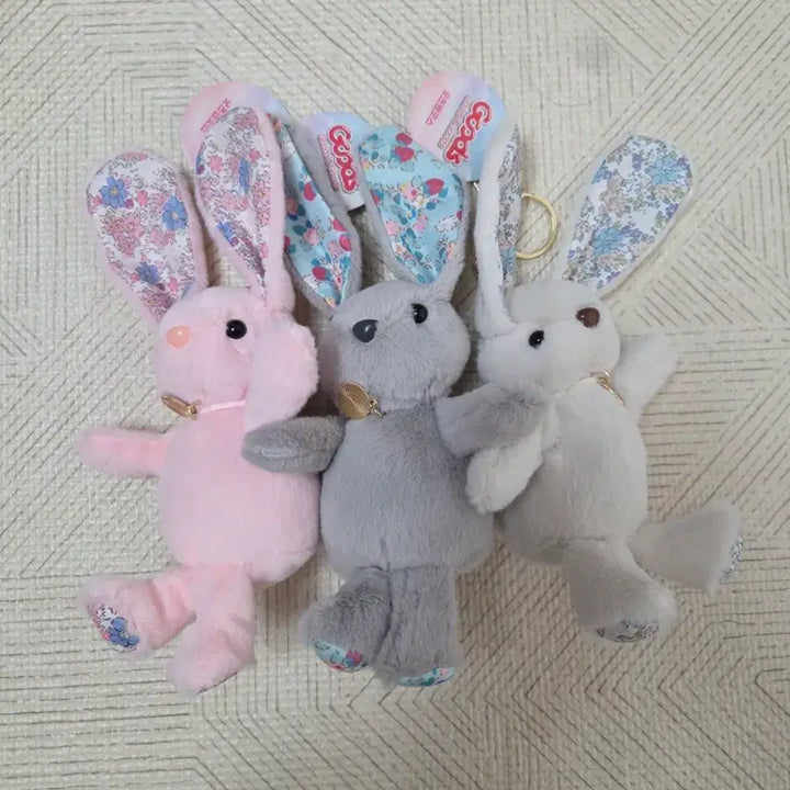 [BUNJANG] Scented Rabbit Plush Keychain - Set of 3 / 향기나는 토끼 인형키링 새상품 3종
