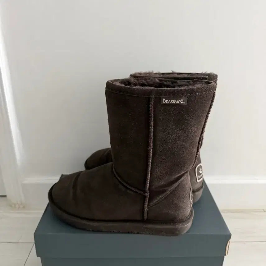 [BUNJANG] BearPaw Middle Ugg Boots Chocolate / 베어파우 미들 어그부츠 230