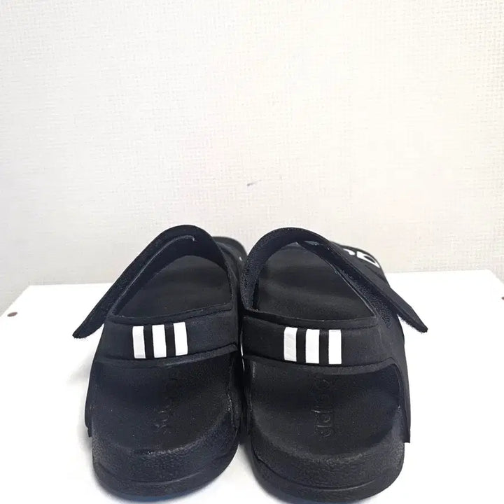 [BUNJANG] 아디다스 찍찍이 샌들 블랙 230 / 아디다스 찍찍이 샌들 블랙 230