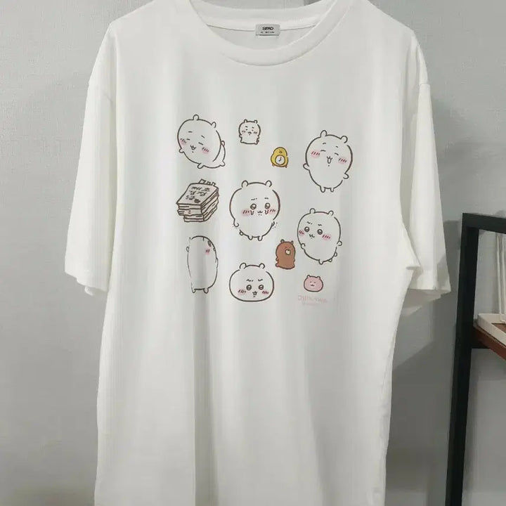 [BUNJANG] SPAO Chiikawa Character Short Sleeve T-Shirt White XL / SPAO 치이카와 캐릭터 반팔 티셔츠 화이트 XL