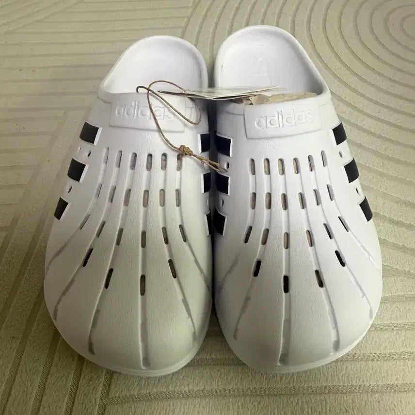 [SOLD OUT] [새상품] 아디다스 아딜렛 클로그 285