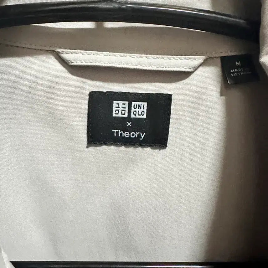 [BUNJANG] Uniqlo x Theory Open Collar Shirt Jacket / 유니클로x띠어리 오픈카라 셔츠자켓