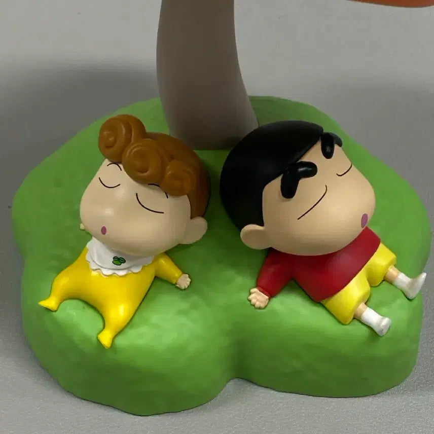 [BUNJANG] Crayon Shin-chan Mushroom Mood Lamp (Unsealed) / 짱구 피규어 버섯 무드등(개봉품)