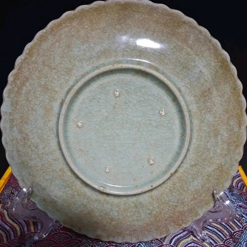 [BUNJANG] Song Dynasty Yaozhou Celadon Lotus Flower Dish / 송대 여요 청자접시