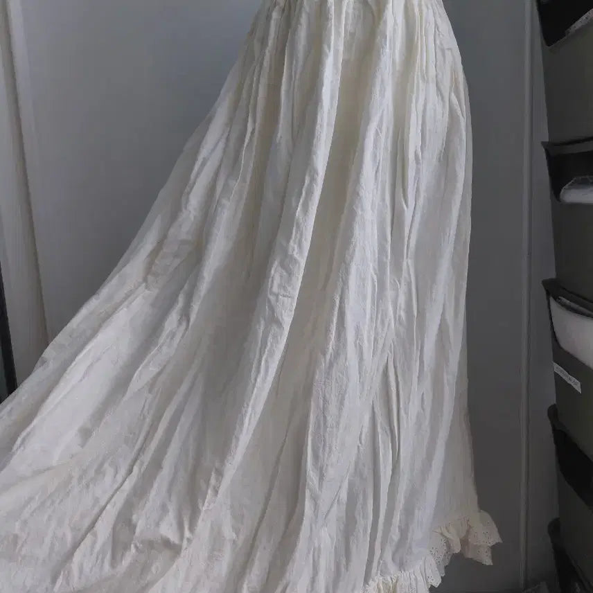 [BUNJANG] Vintage Ivory Lace Tiered Maxi Skirt / [빈티지] 아이보리 롱 스커트 레이스 캉캉 치마
