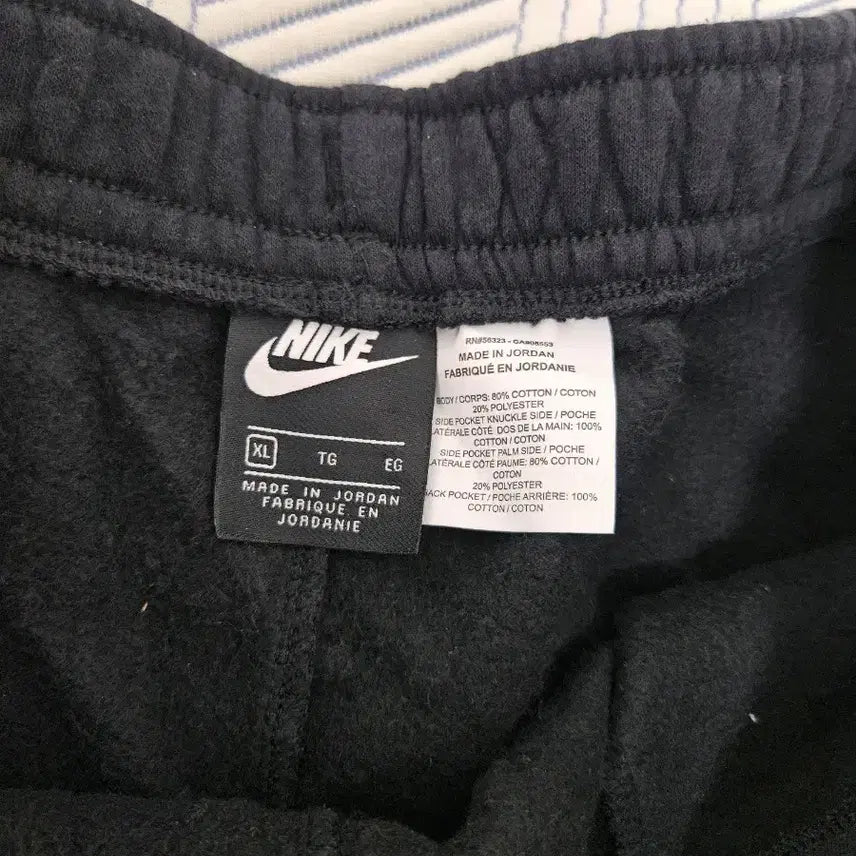[BUNJANG] Nike Swoosh Black Shorts XL / 나이키 스우시 블랙 반바지 xl