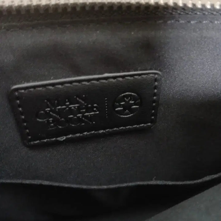 [BUNJANG] Man on the Moon Leather Clutch Bag / 맨온더분 가죽 클러치백