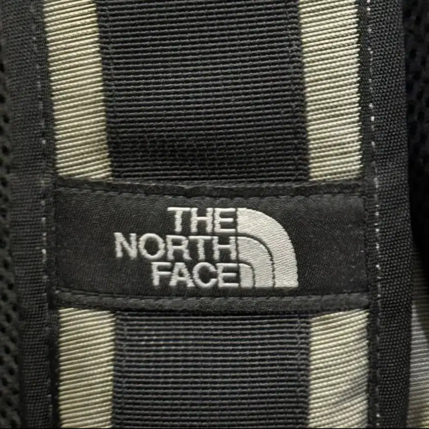 [BUNJANG] The North Face Sling Bag / 노스페이스 슬링백 가방