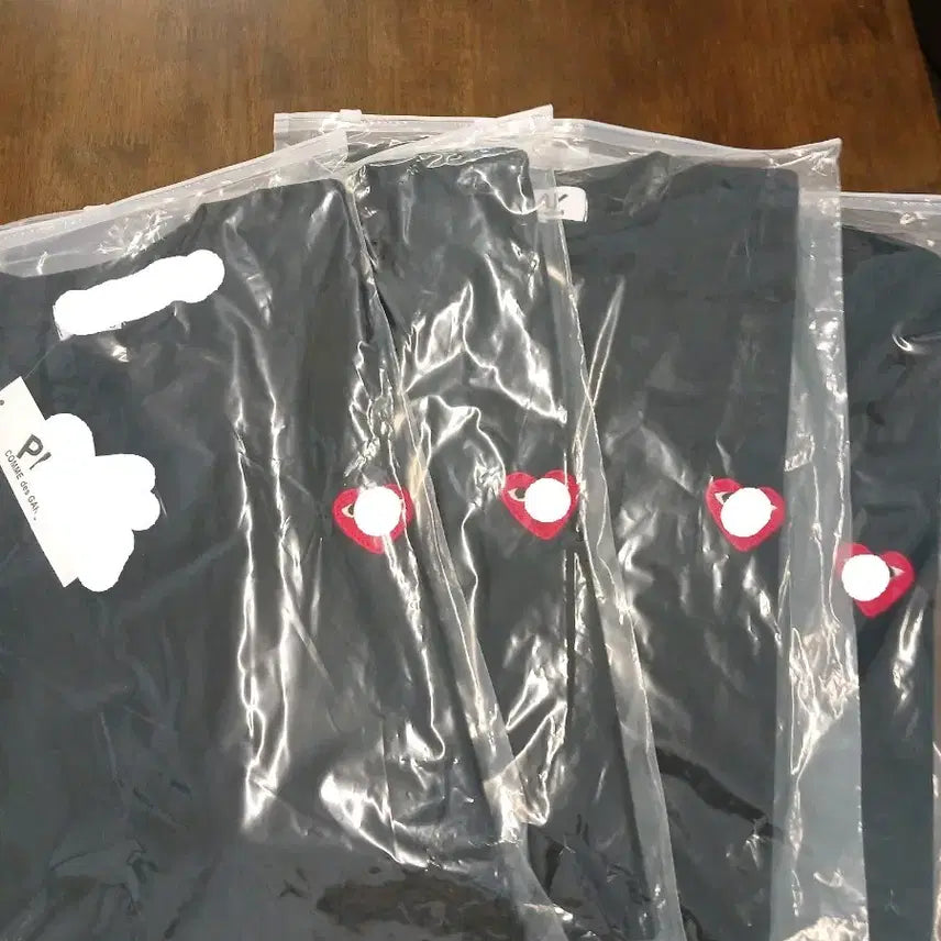 [SOLD OUT] 꼼데 검정 반팔티 110