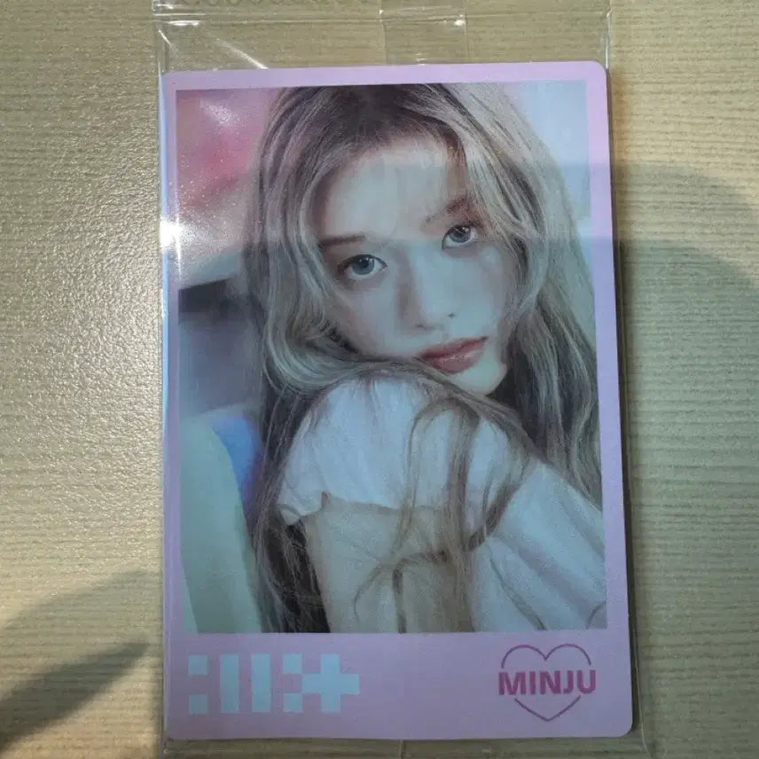 [BUNJANG] ILLIT Minju Photocard / 아일릿 웨하스 포토카드 민주