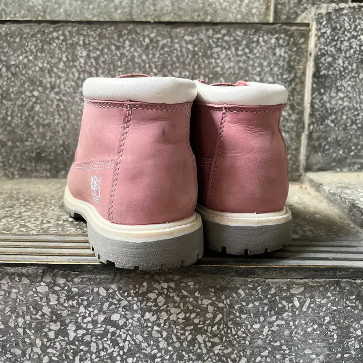 [BUNJANG] Timberland Nelly Pink Chukka Boots / 팀버랜드 넬리 핑크 추카 부츠 (00745)