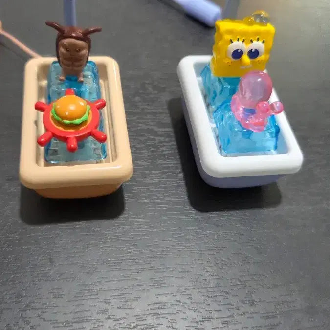 [BUNJANG] SpongeBob SquarePants Character Bathtub Keychain Bundle / 스폰지밥 캐릭터 욕조 기캡 일괄 스폰지밥,바퀴벌레