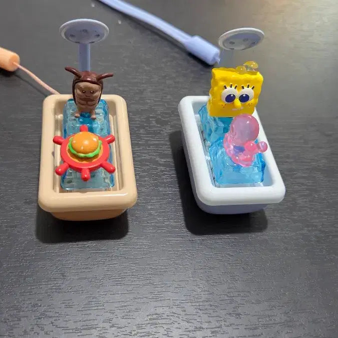 [BUNJANG] SpongeBob SquarePants Character Bathtub Keychain Bundle / 스폰지밥 캐릭터 욕조 기캡 일괄 스폰지밥,바퀴벌레