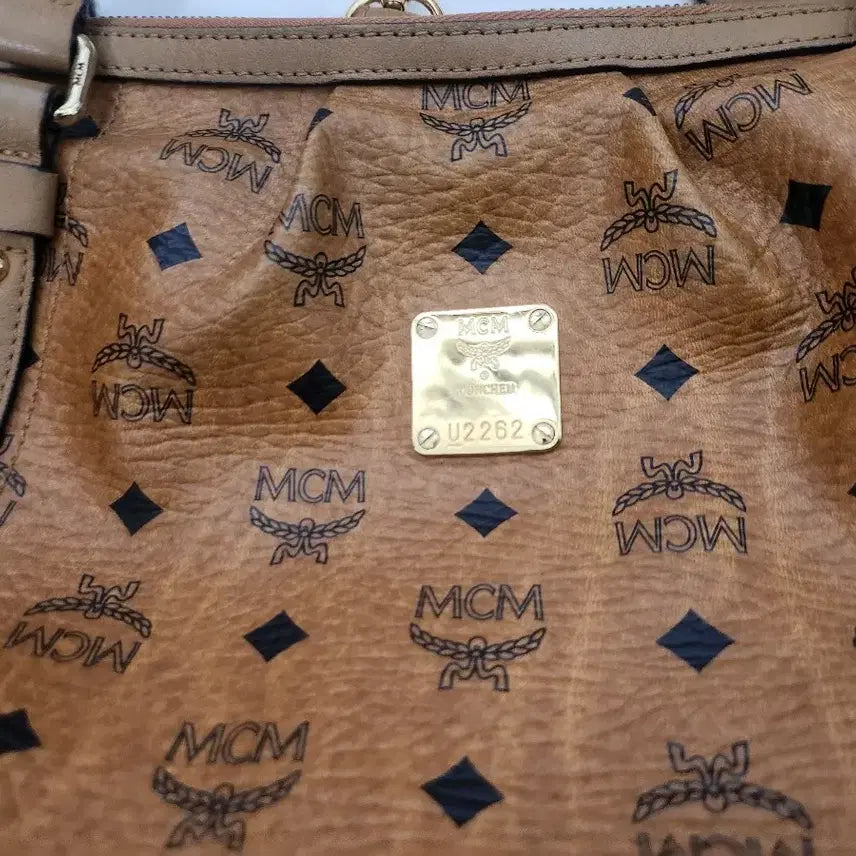 [BUNJANG] MCM Visetos Monogram Leather Shopper Tote Bag / 정품 MCM 비세토스 모노그램 레더 쇼퍼백 토트백.숄더백.크로스백