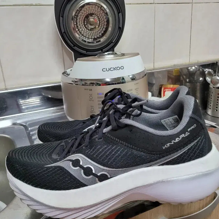 [BUNJANG] 써코니 킨바라 프로 블랙 런닝화 300mm / 써코니 킨바라 프로 블랙 런닝화 300mm