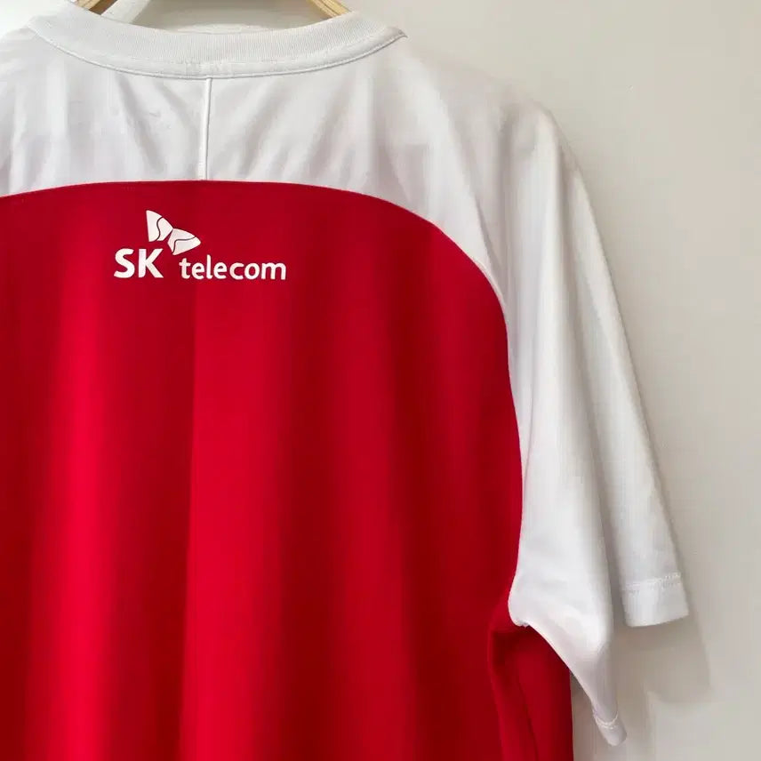 [SOLD OUT] 나이키 SKT T1 5GX 반팔 유니폼 레드 XL