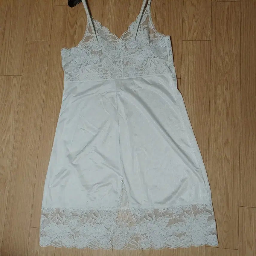 [SOLD OUT] 비비안 빈티지 슬립 90