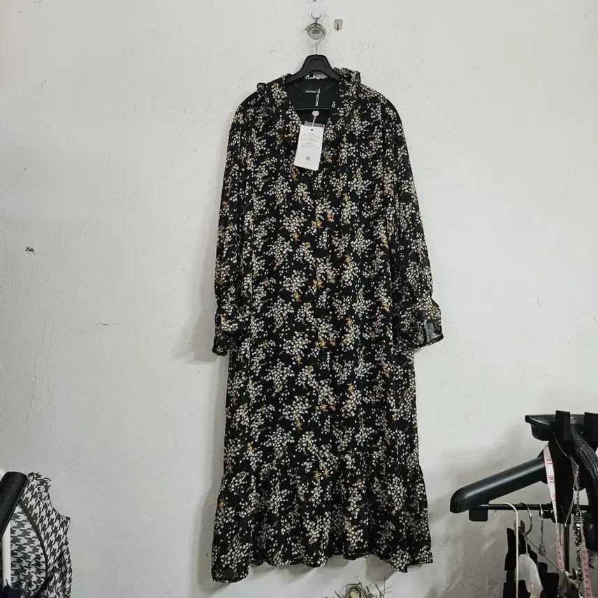 [BUNJANG] Hotel Del Luna Black Flower Long Dress / 호텔델루나 블랙 플라워 롱 원피스