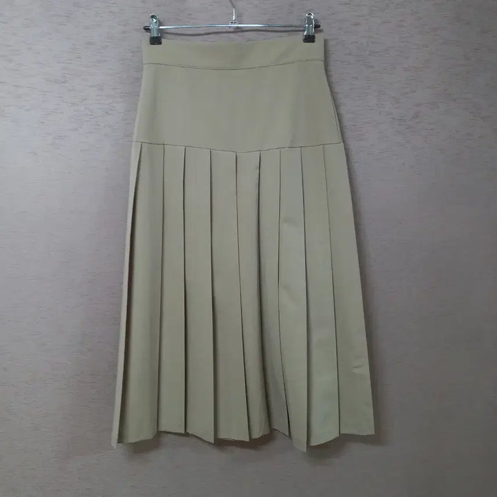 [BUNJANG] Beige Pleated Wrap Skirt for Women / B4-28/베이지 주름 랩스커트 여성