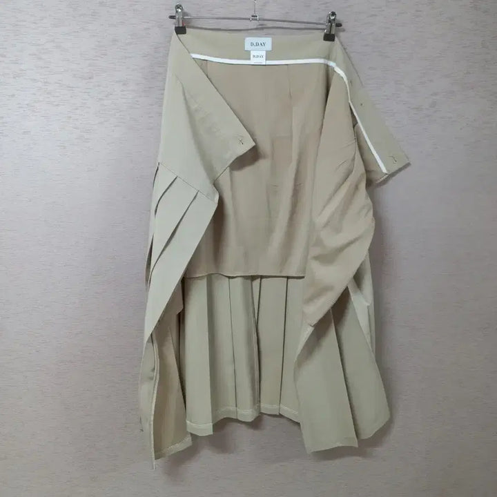 [BUNJANG] Beige Pleated Wrap Skirt for Women / B4-28/베이지 주름 랩스커트 여성