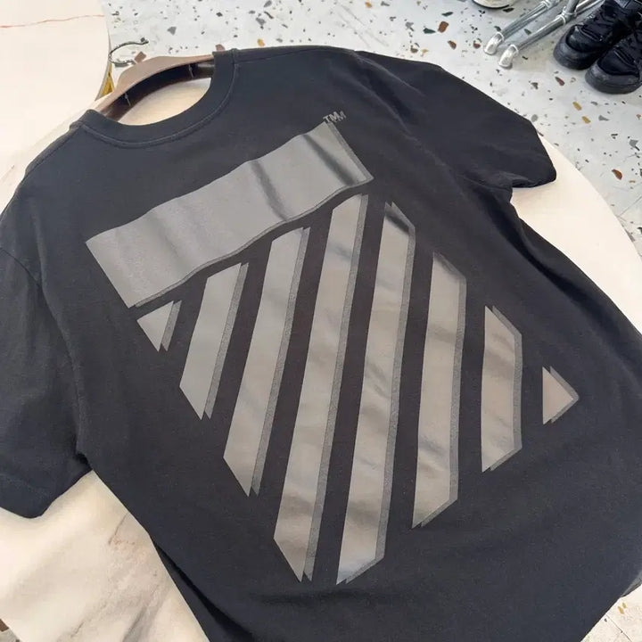 [SOLD OUT] 오프화이트 디아그 반팔티 오버핏 s