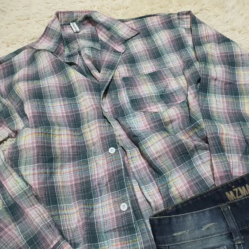 [BUNJANG] IU Style Checkered Shirt and Denim Shorts Set / 아이유 스타일/일괄가격/여름에 입기 좋은 체크 셔츠와 데님 숏팬츠 세트예