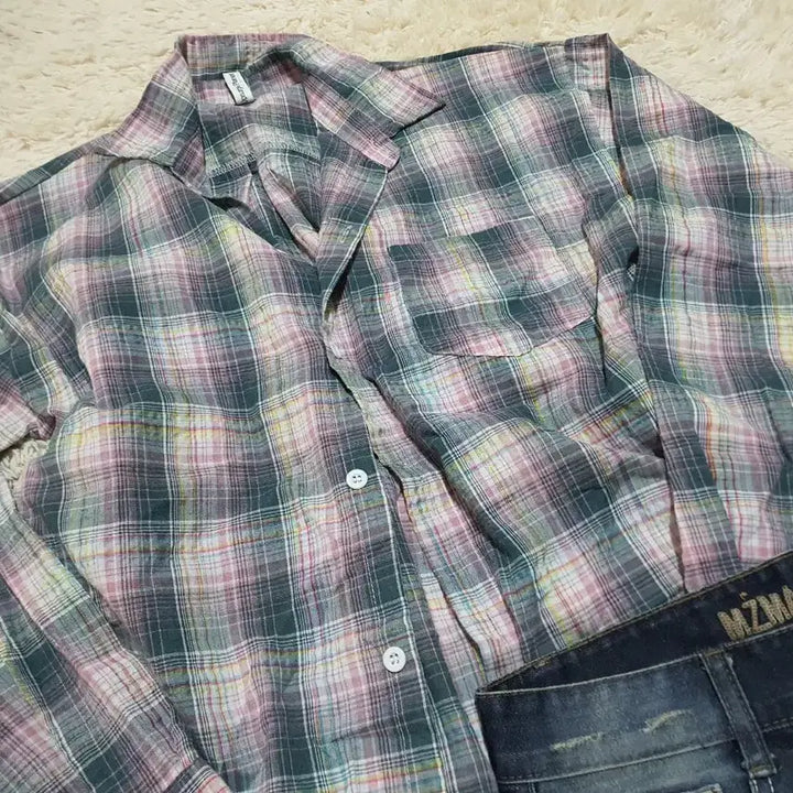 [BUNJANG] IU Style Checkered Shirt and Denim Shorts Set / 아이유 스타일/일괄가격/여름에 입기 좋은 체크 셔츠와 데님 숏팬츠 세트예