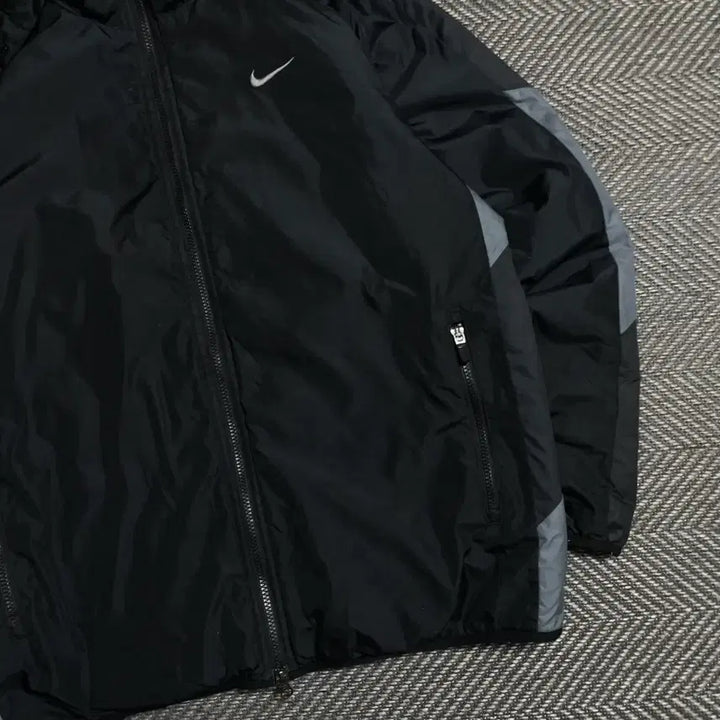 [BUNJANG] Nike Swoosh Storm-FIT Colorblock Hooded Windbreaker / 나이키 스우시 스톰핏 배색 디테일 후드 바람막이o 5396