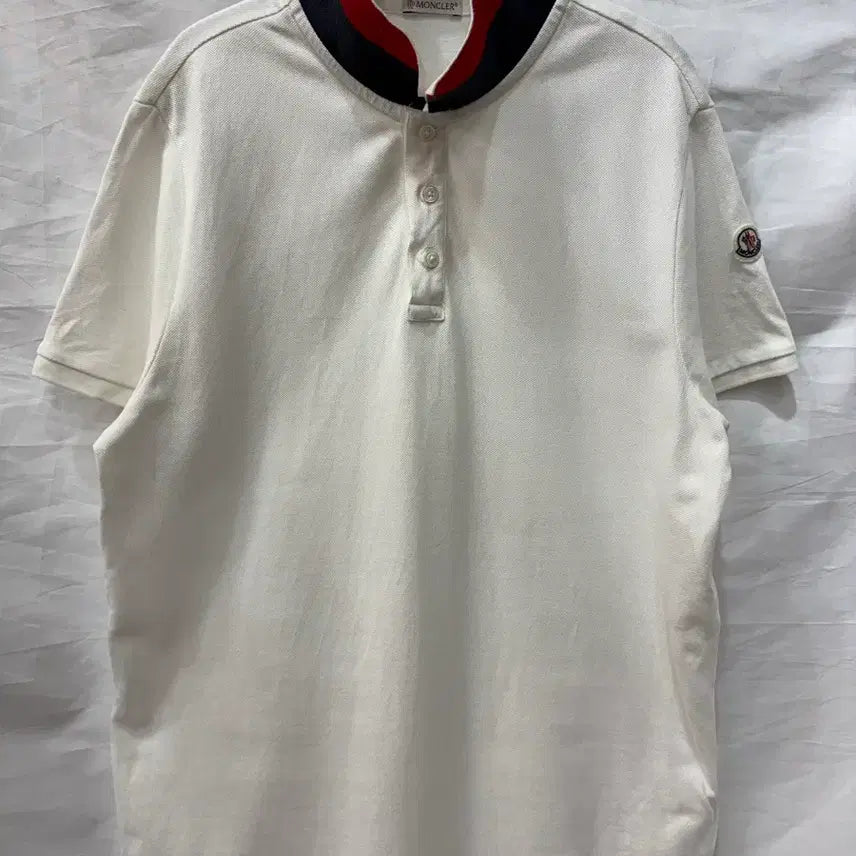 [BUNJANG] Moncler White Polo Shirt L / 몽클레어 화이트 카라티 L/95~마른100사이즈(정품)