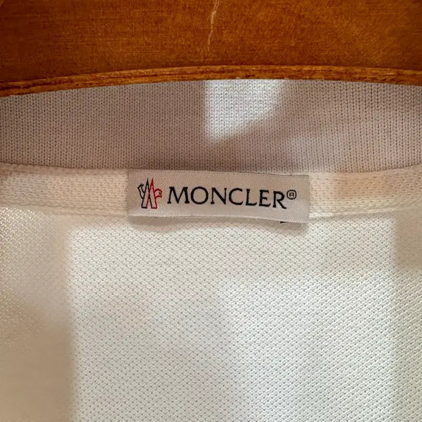 [BUNJANG] Moncler White Polo Shirt L / 몽클레어 화이트 카라티 L/95~마른100사이즈(정품)