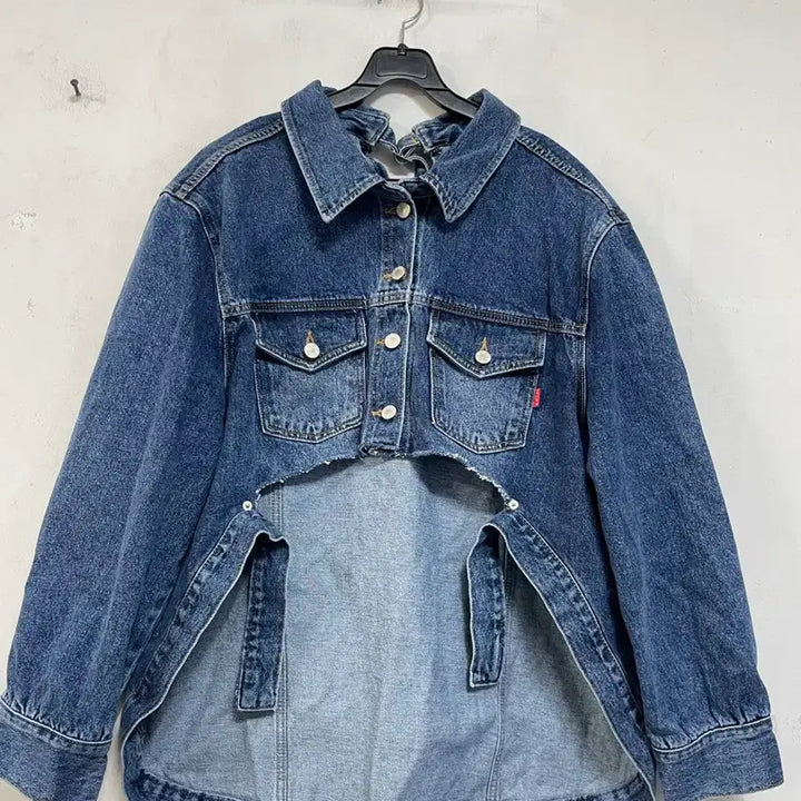 [BUNJANG] Mienne Unique Asymmetrical Denim Jacket / N6261 유니크 언발 청 자켓.mienne.미엔느