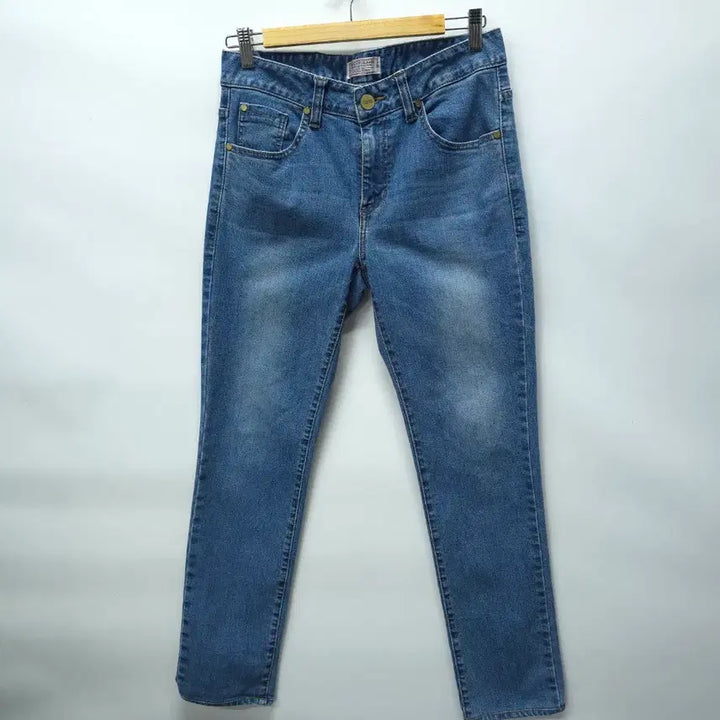 [BUNJANG] Guess Classic Back Logo Patch Denim Pants (29) / 게스 남여공용 클래식 백로고 와펜 중청 데님 팬츠(29)
