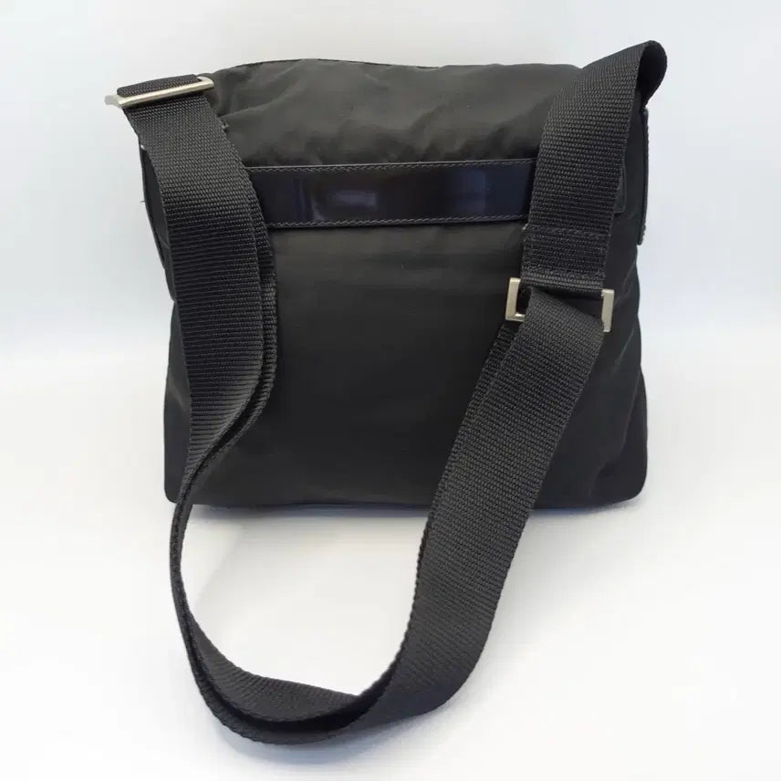 [BUNJANG] Prada Nylon Messenger Bag - Black / [정품]프라다 나일론 크로스백 메신저백 주우재백 _ 001