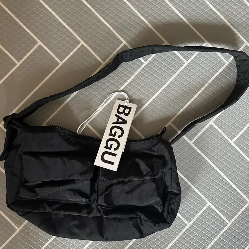 [BUNJANG] BAGGU Cargo Shoulder Bag Black / BAGGU 카고 숄더백 블랙