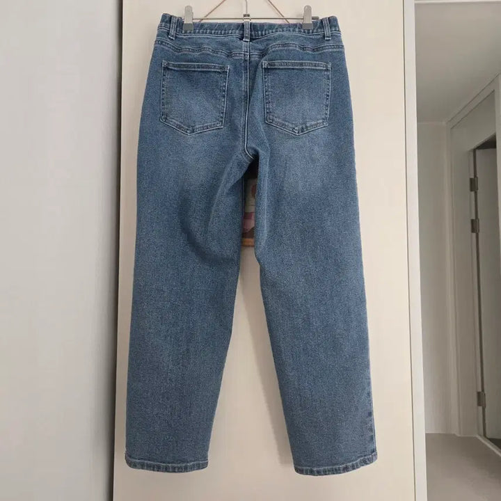 [SOLD OUT] 스트레이트 크롭 데님팬츠
