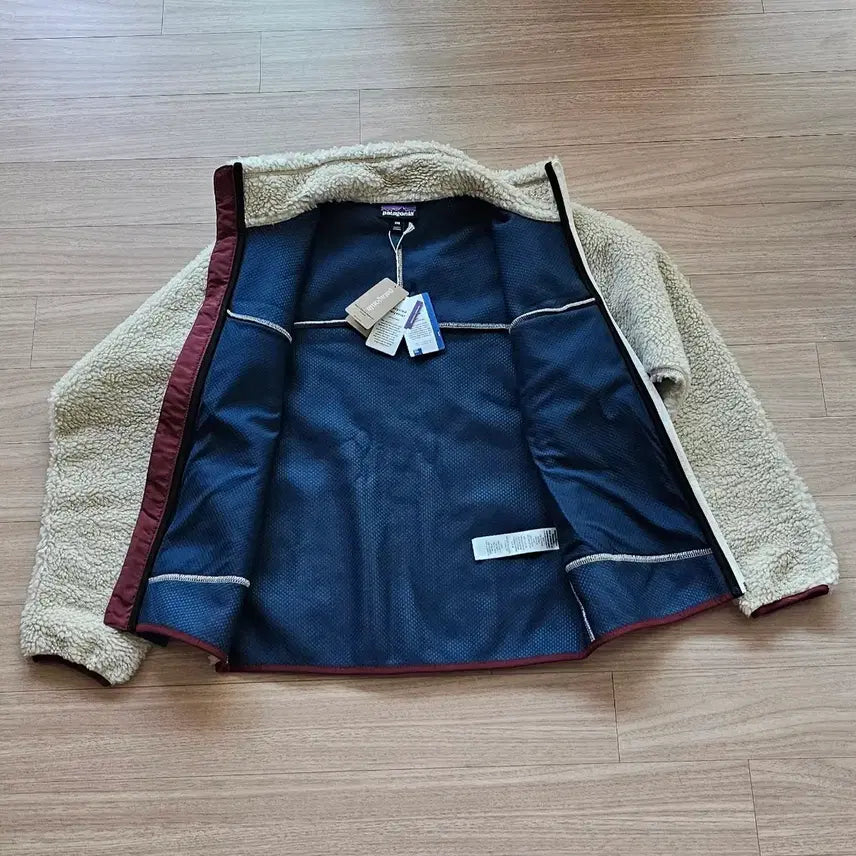[SOLD OUT] (새상품)(정품)(선물)(Patagonia)파타고니아 양털/뽀글이 점퍼