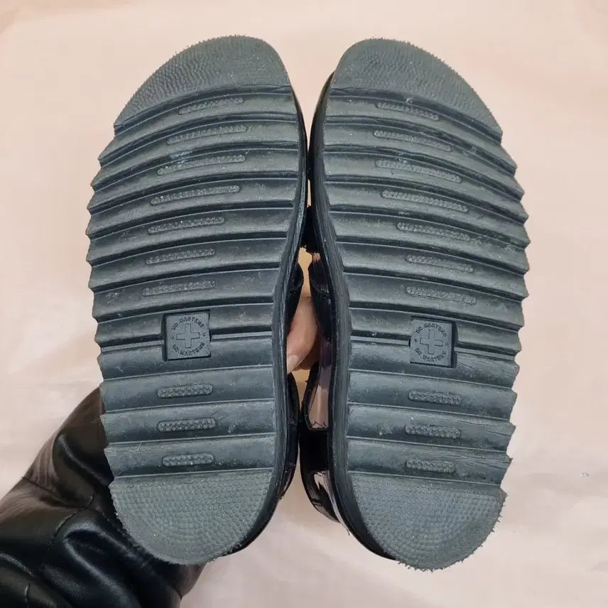 [BUNJANG] Dr. Martens Blair Black Brando Sandals / 닥터마틴 블레어 블랙 브란도 샌들39 255