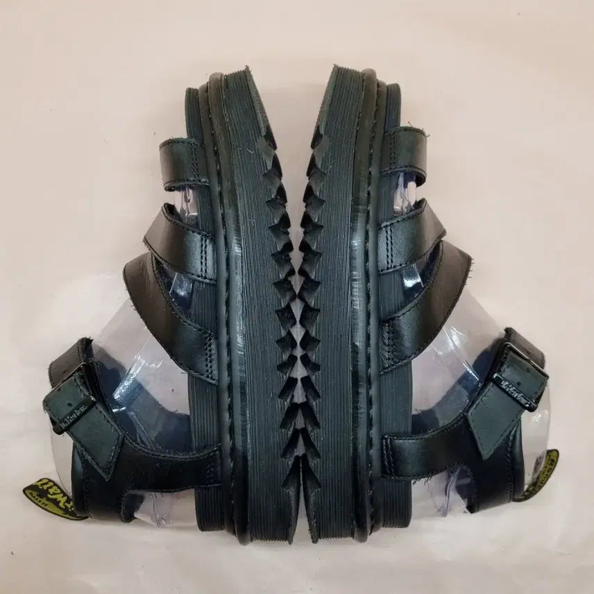 [BUNJANG] Dr. Martens Blair Black Brando Sandals / 닥터마틴 블레어 블랙 브란도 샌들39 255