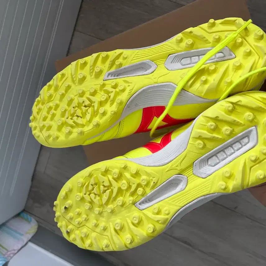 [BUNJANG] Mizuno Morelia 2 Pro TF Soccer Cleats / 미즈노 모렐리아 2 프로 as TF