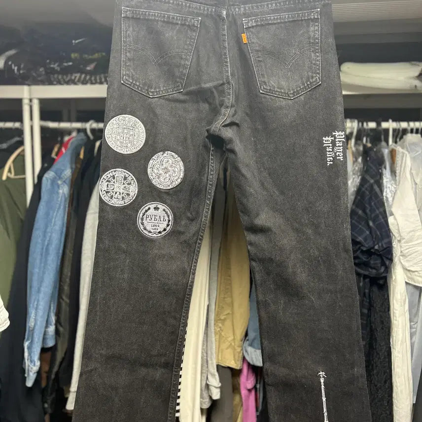 [BUNJANG] Children of the Discotheque 22 Patch Embroidered Black Denim Pants / 칠드런오브더 디스코댄스 22패치 자수 흑청 데님 1