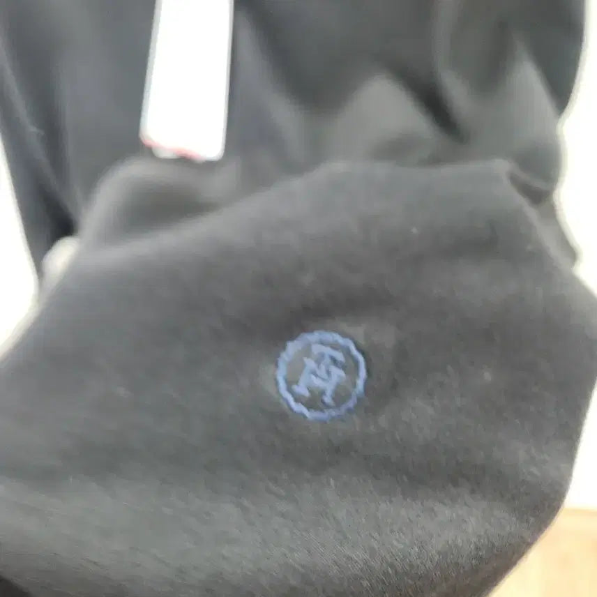 [SOLD OUT] (정품) 타미힐피거 남성 반팔라운드티 (블랙) S(95-100)