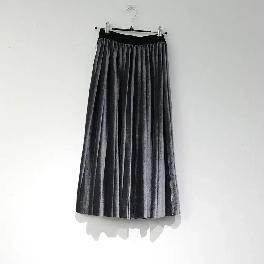 [BUNJANG] Gray Velvet Accordion Long Skirt / 밴딩 그레이 벨벳 아코디언 롱 스커트