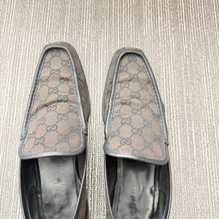 [BUNJANG] Gucci GG Supreme Canvas Loafer / 구찌 GG 슈프림 캔버스 로퍼(시그니처 GG 모노그램)
