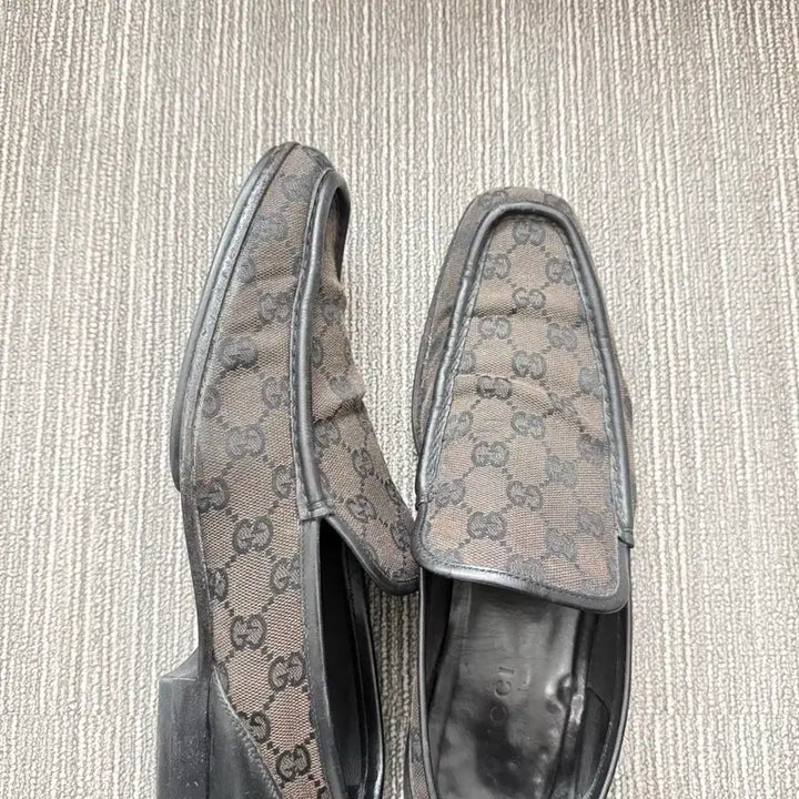 [BUNJANG] Gucci GG Supreme Canvas Loafer / 구찌 GG 슈프림 캔버스 로퍼(시그니처 GG 모노그램)