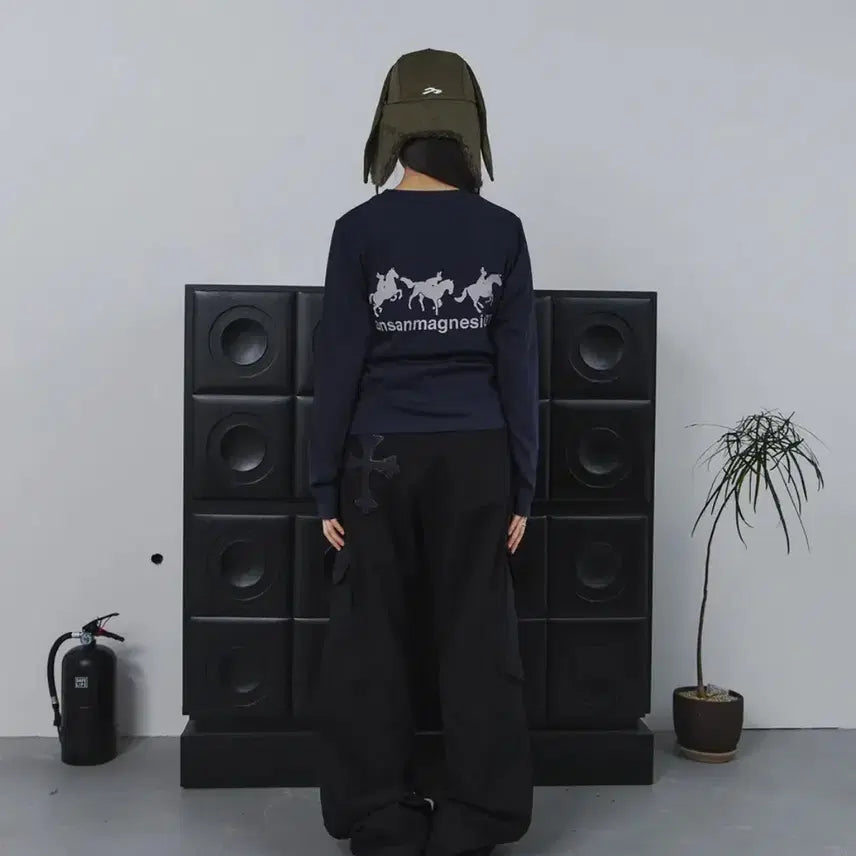 [SOLD OUT] 탄산마그네슘 홀스 래빗 롱슬리브 (네이비)