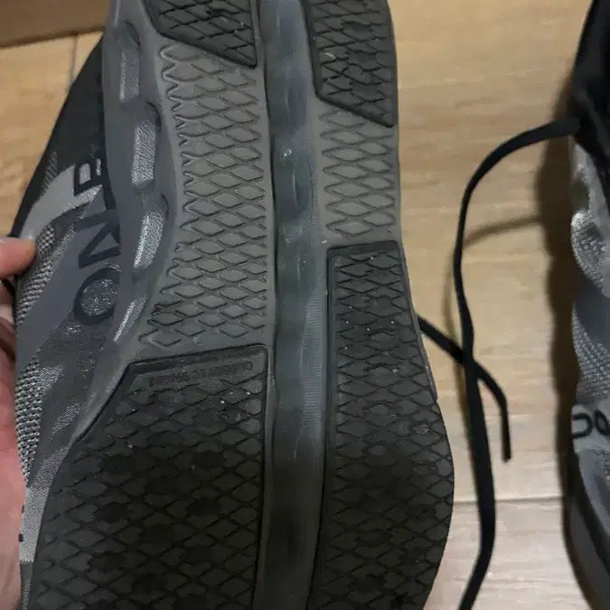 [BUNJANG] On Running Cloudsurfer Next 270 Sneakers / 온러닝 클라우드서퍼 넥스트 270
