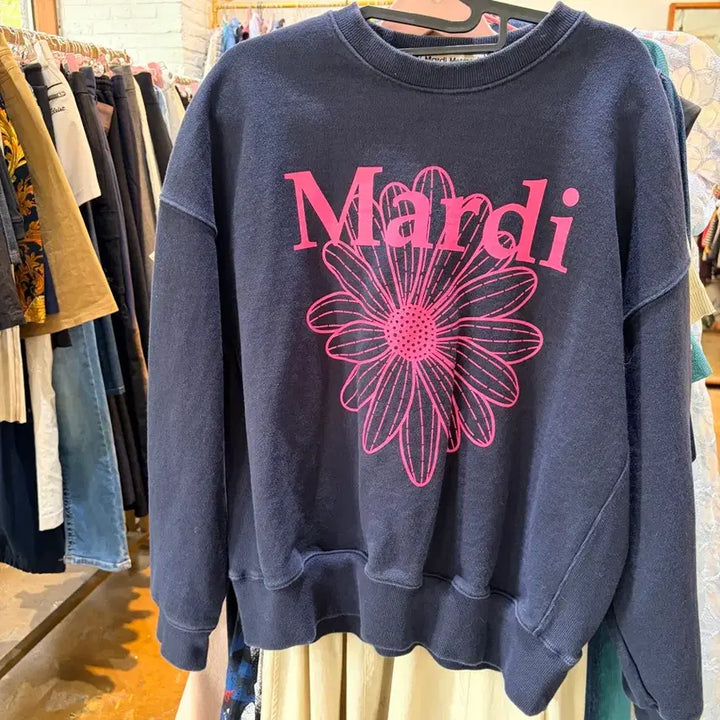 [BUNJANG] Mardi Mercredi Navy Sweatshirt / 마르디 메크르디 네이비 맨투맨