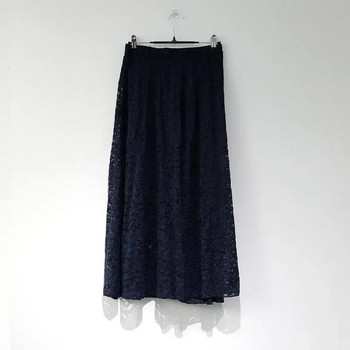 [BUNJANG] Floral Lace Navy Long Skirt / 플라워 레이스 네이비 롱 스커트