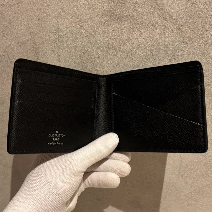 [BUNJANG] Louis Vuitton Circle Logo Wallet / { OS } 루이비통 서클로고 반지갑